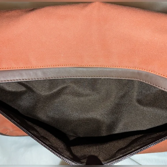 AUTHENTIC COACH MENS CAMDEN ORANGE CANVAS LARGE MESSENGER BAG #70829 GUC - Picture 3 of 16